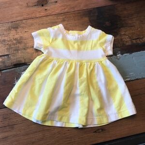 Carter’s Short sleeve Yellow stripes Dress Baby Size Newborn